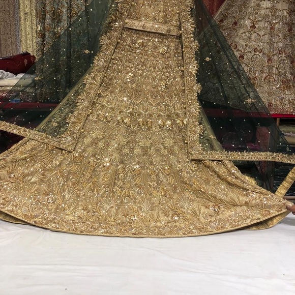 Formal wedding dress